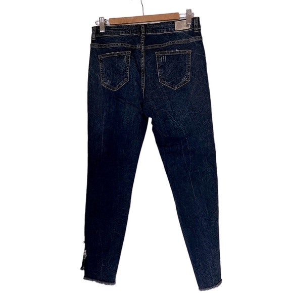 Zara Capri Jeans with Pearl Detailed - Picture 3 of 3